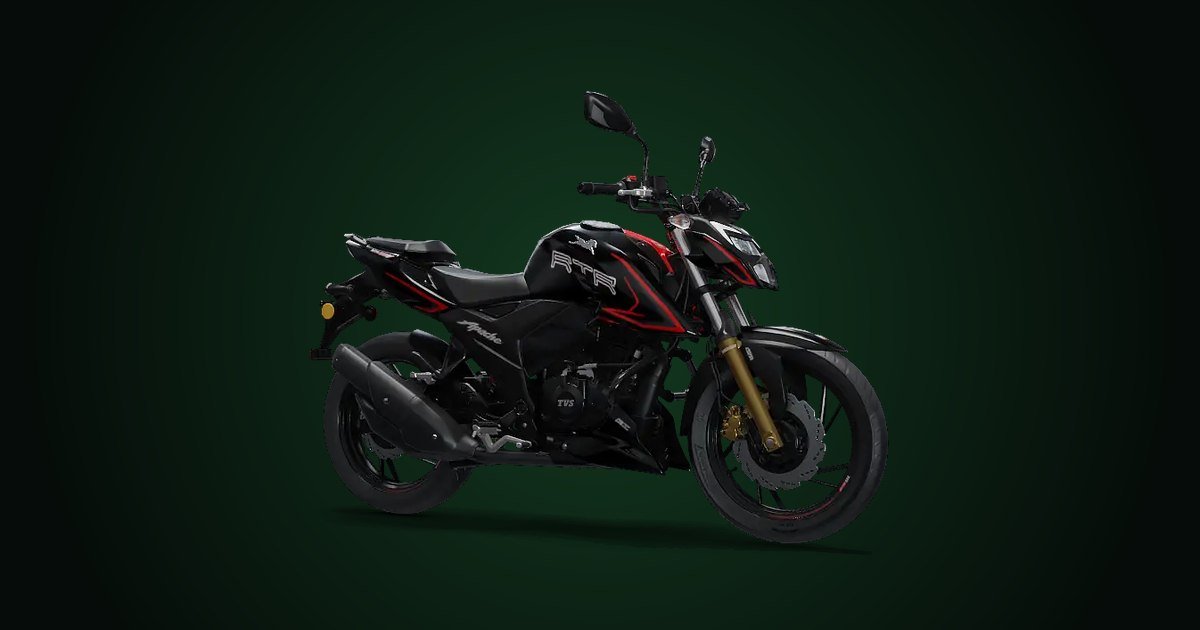 TVS Apache RTR 200 preta vista de três quartos pela frente, pelo lado direito, sobre fundo verde-escuro